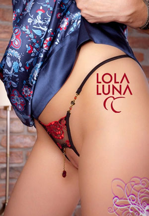 string bijou